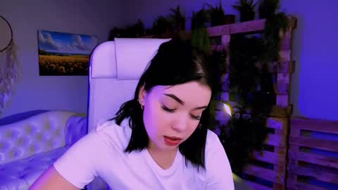 LeslieRowe online show from October 26, 6:36 pm