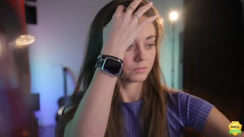 Letty Moa         - IG direct letty moa online show from February 9, 1:52 am