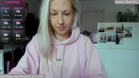 LeaVixx online show from December 23, 8:33 am