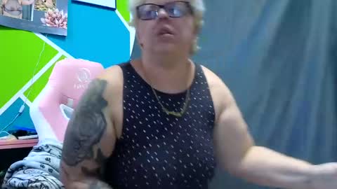 Lexi und Lex online show from January 10, 7:46 am