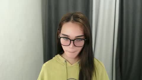 lexibabe_ online show from February 16, 7:41 am