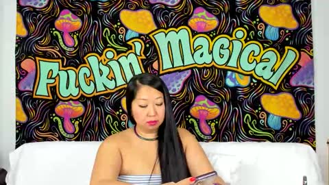 Lexie Mack online show from October 31, 6:45 pm