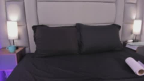 lexiee__ online show from April 12, 12:41 pm