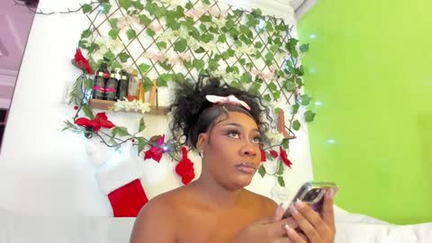 Snapshot of lexieegrey chatting on December 28, 8:47 pm Lexieegrey online show from December 28, 8:47 pm