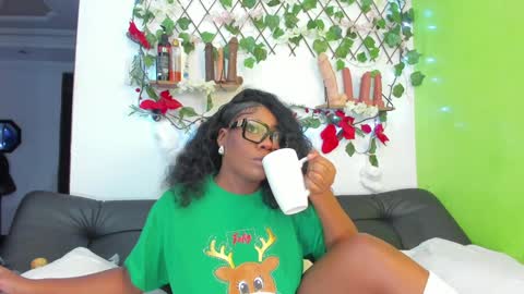 Snapshot of lexieegrey chatting on December 26, 11:57 pm Lexieegrey online show from December 26, 11:57 pm