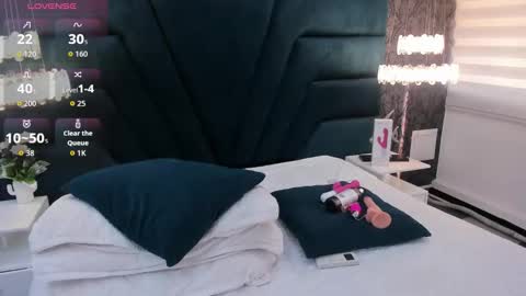 Snapshot of lexiluxuri_ chatting on September 19, 12:48 pm Lexi online show from September 19, 12:48 pm
