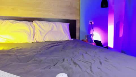 Lexi  online show from December 18, 7:29 pm