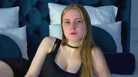 Lexi online show from February 7, 6:45 pm