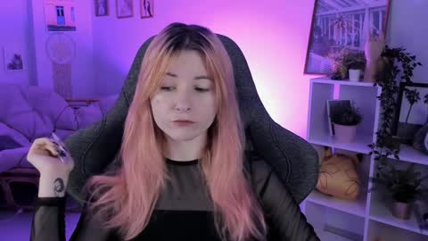 Lexi Wenford NO NUDE GODDESS online show from January 22, 5:48 am