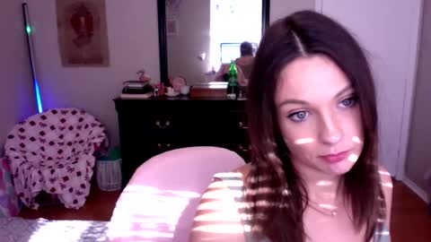 lexwyoex online show from December 18, 8:02 pm