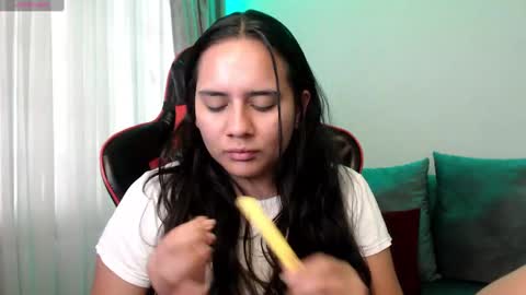 Snapshot of lexydavis chatting on February 8, 9:25 pm Lexy Davis online show from February 8, 9:25 pm