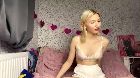 Leya online show from November 1, 4:11 pm