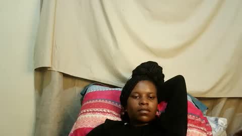 leylacuty13 online show from March 14, 5:25 pm