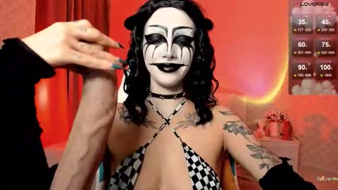 LEA online show from October 11, 3:04 pm