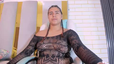 Ashley online show from February 10, 7:06 pm