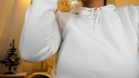 lia_mariana online show from December 13, 9:21 pm