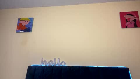 Little Queen Lia  online show from March 8, 2:04 am