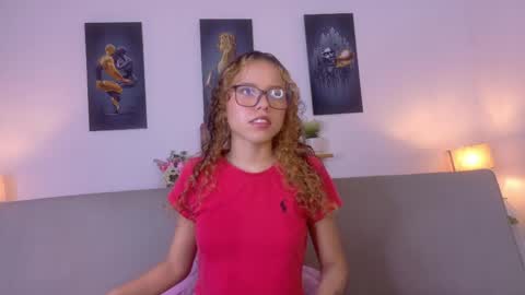 Juliana online show from May 31, 6:31 pm
