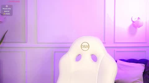 LIA  online show from March 25, 4:17 am