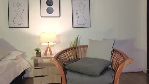 Lia  online show from September 27, 3:30 pm