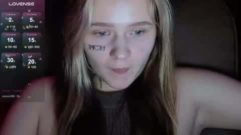 liaaa_li online show from November 9, 4:19 am