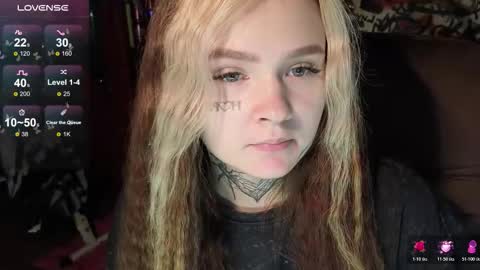 liaaa_li online show from October 29, 7:49 pm