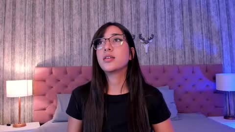 liaa turner  online show from January 16, 9:33 pm