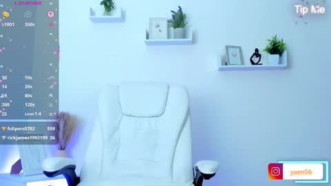 Snapshot of liah__19 chatting on October 12, 1:08 am liah__19 online show from October 12, 1:08 am