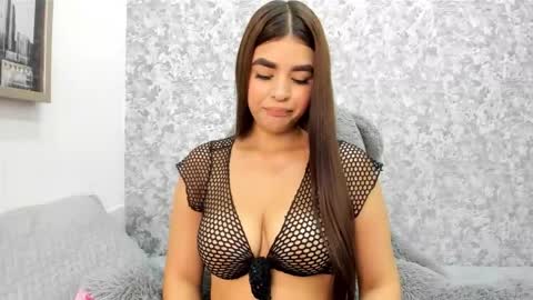 Snapshot of liah_evanss chatting on October 16, 12:08 pm liah_evanss online show from October 16, 12:08 pm
