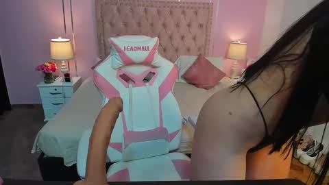 Liah online show from January 22, 1:53 am