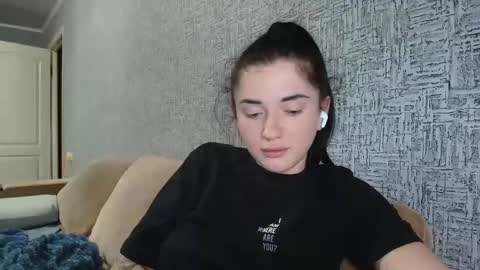 liana_diva online show from February 12, 4:30 pm