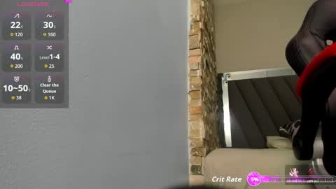 Snapshot of lianeumann chatting on September 25, 8:17 pm LIANE online show from September 25, 8:17 pm