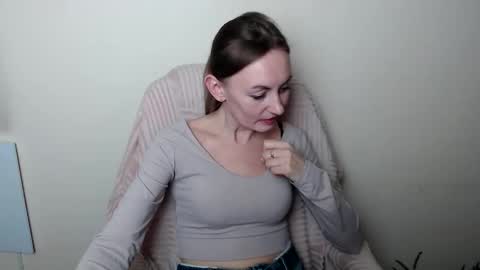 Lia online show from March 24, 2:00 pm