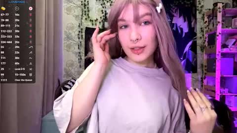 Snapshot of libbynading chatting on October 14, 7:05 pm Lola online show from October 14, 7:05 pm