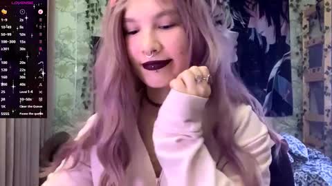 Snapshot of libbynading chatting on September 26, 7:22 pm Lola online show from September 26, 7:22 pm