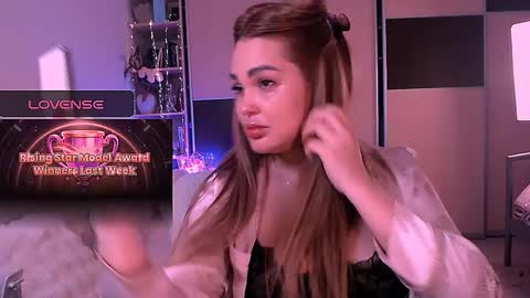 libra_mia online show from March 4, 3:24 am