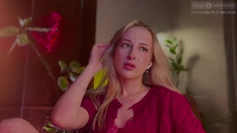  Im online every day except Saturday and Sunday somewhere between 2000 and 0300 UTC3 but its never at the same time  online show from April 1, 9:01 pm