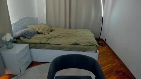 Melissa online show from March 31, 8:58 am