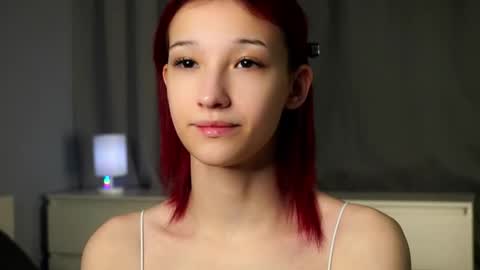 Emi online show from November 25, 11:23 am