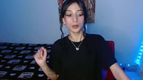 Lisaa online show from February 1, 2:58 am