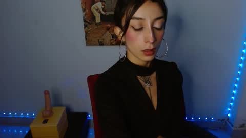 Lisaa online show from January 9, 5:44 am