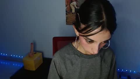 Lisaa online show from December 12, 2:59 am