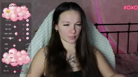 little moon online show from February 6, 3:52 pm