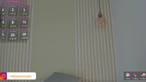 L I L A   online show from November 23, 4:15 am