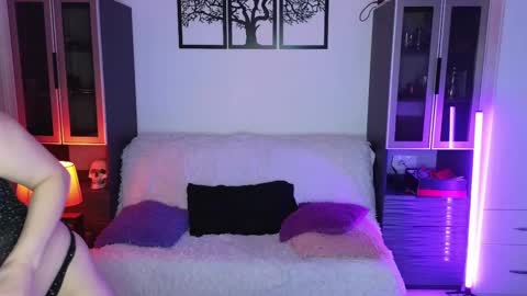 Lila online show from March 12, 3:51 pm