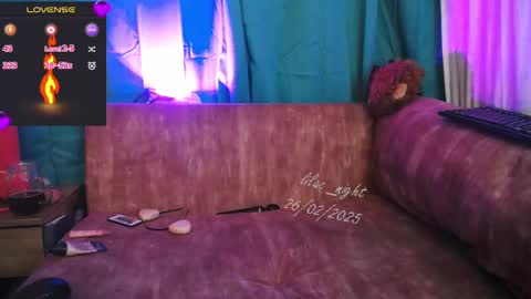 Snapshot of lilac_night chatting on February 27, 10:37 am Jen online show from February 27, 10:37 am
