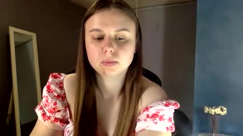 Snapshot of lilae37yis chatting on September 22, 1:20 pm Lily online show from September 22, 1:20 pm