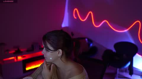 Rebecca online show from March 9, 4:26 am