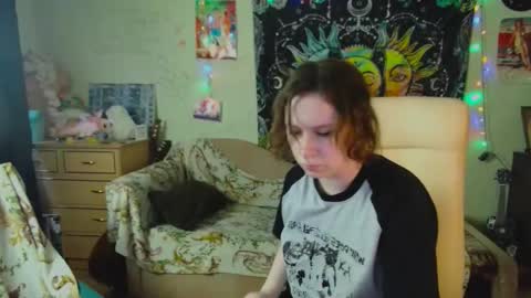 Snapshot of lileyfoxxx chatting on October 8, 10:30 am Lil online show from October 8, 10:30 am