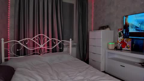 lilflexxy online show from January 8, 8:24 pm